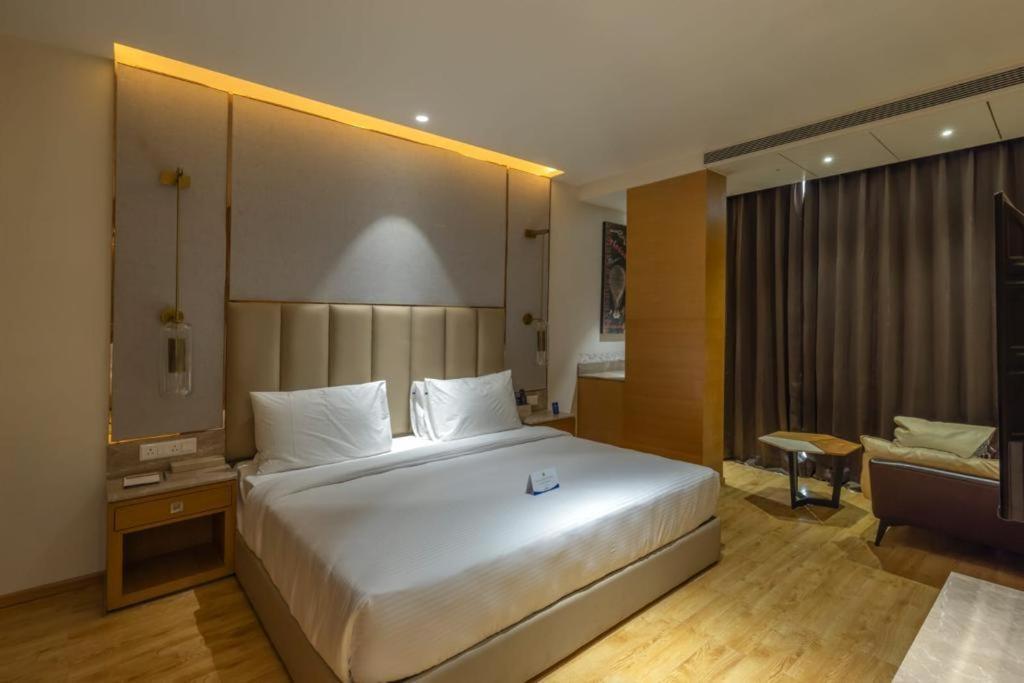 Sarovar Portico Morbi Exterior photo